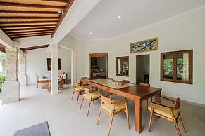 Poinciana Resort Bali