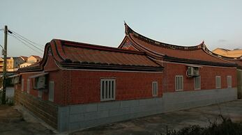 Antique Courtyard B&B