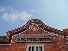 Antique Courtyard B&B