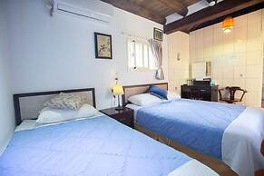 Antique Courtyard B&B