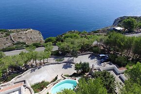 Belvedere 1 Luxe Pool House