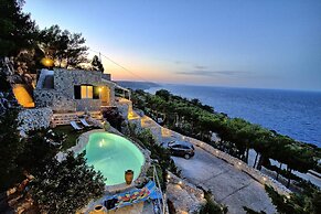 Belvedere 1 Luxe Pool House