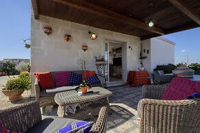 Verdi Panoramic Attic