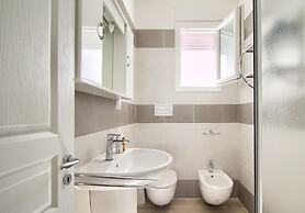 Luci Front Beach House