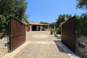 Cavaliere Lovely Pool Home