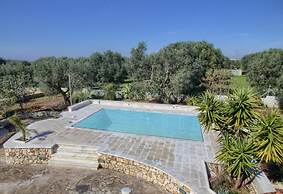 Cavaliere Lovely Pool Home