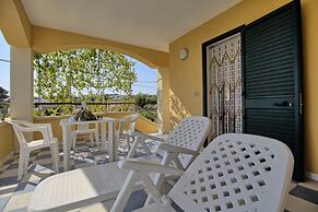 Canarina Front Beach Attic