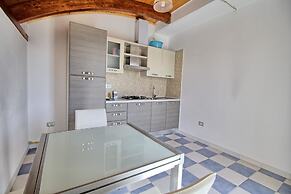 Canarina Front Beach Attic