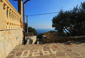 Foresta Forte Casa in Pietra Vicino al Ciolo