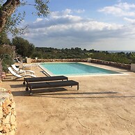 Li Fani Luxe Pool Stone House