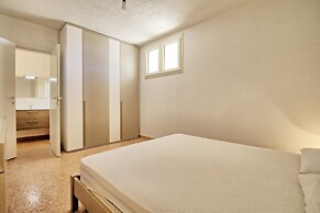 Ulivi Pasuli Rare View e Privacy