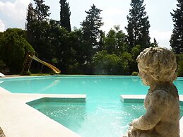 Olimpia Pool Villa