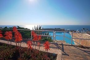 Gabbiano Pool Residence