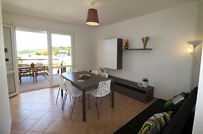 Gregoriana Front Beach