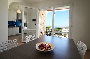 Gregoriana Front Beach