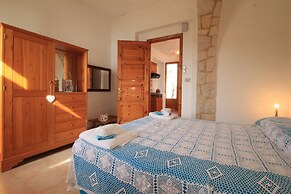 Archetti Pool Residence