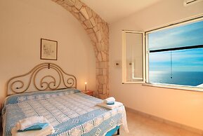 Archetti Pool Residence