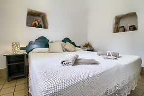 Trullo Ulivo Pool Complex