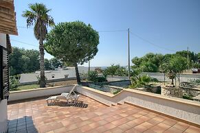 Helia Lovely Beach House