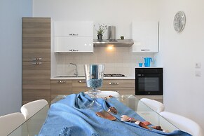 Elcisia Luxe Beach House