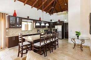 Grand Laguna Beach Properties by Calisto Stays