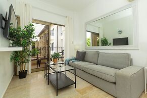 Grand Laguna Beach Properties by Calisto Stays