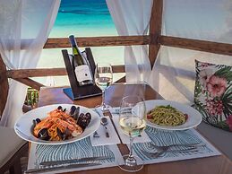 Porta Del Mar Beach Resort