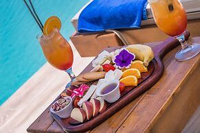 Porta Del Mar Beach Resort