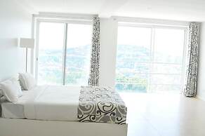 The Seventeen Apartment Hotel