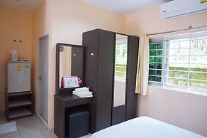 Jirasin Hotel & Apartment