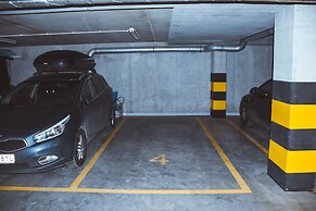 Stawowa Apartment with private garage