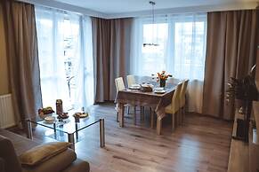 Stawowa Apartment with private garage
