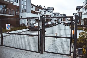 Stawowa Apartment with private garage