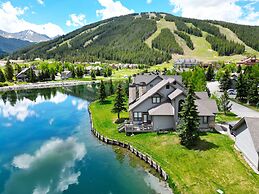 Private Mountain Town home Pet Friendly with Great Views - WD12 by Red