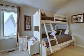 Private Mountain Town home Pet Friendly with Great Views - WD12 by Red