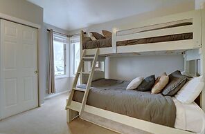 Private Mountain Town home Pet Friendly with Great Views - WD12 by Red