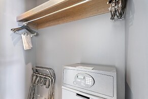 1201 W S 1 Bedroom Condo by RedAwning