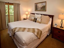 Lionshead Arcade #303 2 Bedroom Condo by RedAwning