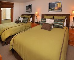 Lionshead Arcade #204 2 Bedroom Condo by RedAwning