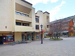 Lionshead Arcade #204 2 Bedroom Condo by RedAwning