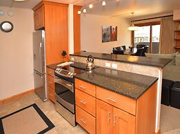 Lionshead Arcade #204 2 Bedroom Condo by RedAwning