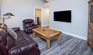 9 Vail Rd. #26 3 Bedroom Condo by RedAwning
