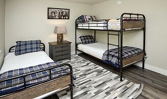 9 Vail Rd. #26 3 Bedroom Condo by RedAwning