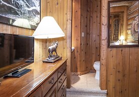 Timbercreek #8b 2 Bedroom Home by RedAwning