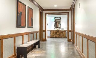 Ritz Carlton Vail #112 2 Bedroom Condo by RedAwning