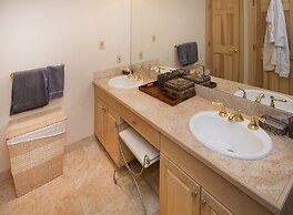 Riva Ridge 630 4 Bedroom Condo by RedAwning