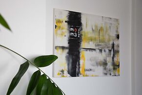 Moma Hotel