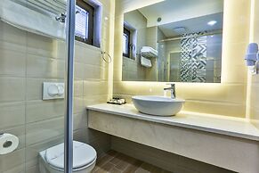 Hotel Harmony by Aycon