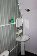 A4 Residence Colombo Airport - Hostel