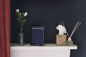 The Porterhouse Grill & Rooms